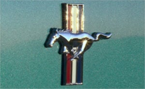 Mustang SN95 Tricolor badge